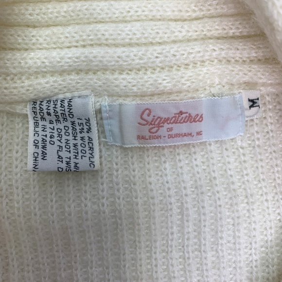 Vintage Cream Wrap Sweater Medium 90s Acrylic Blend Cardigan - Picture 3 of 8